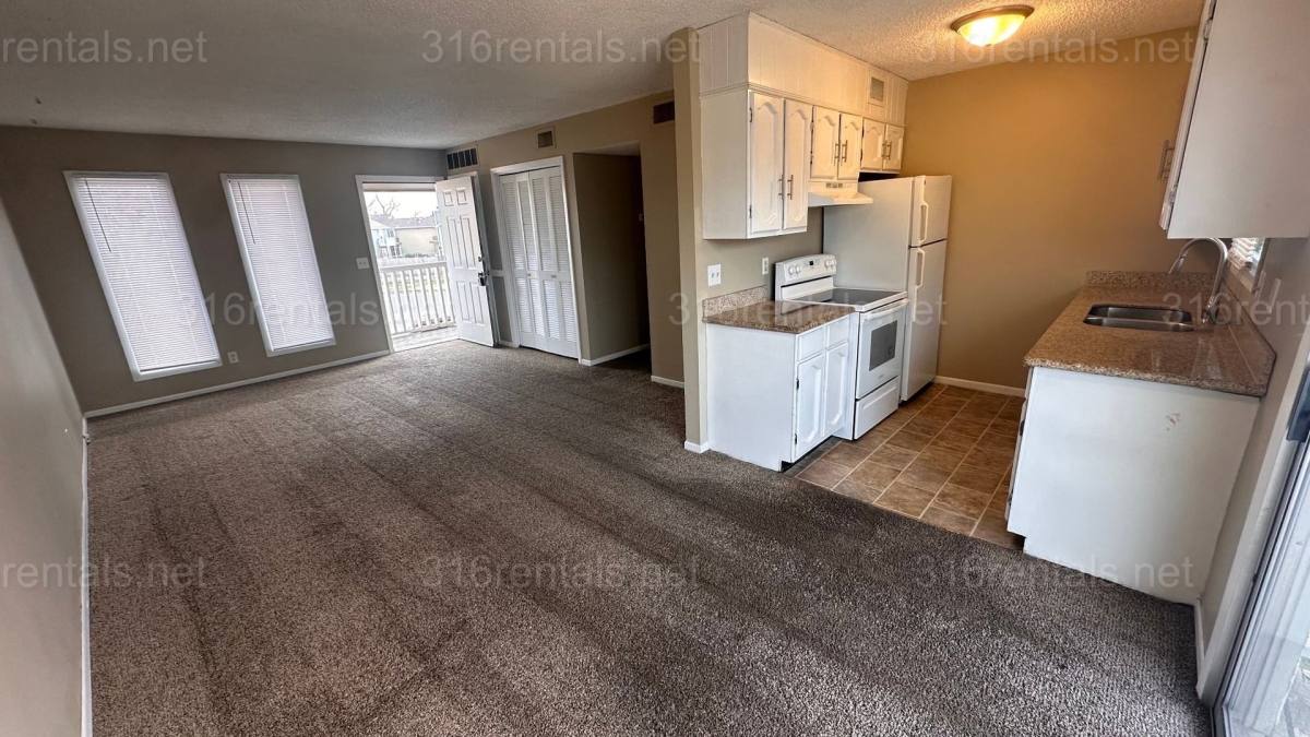 Apartment for rent at 6716 W Par Lane #4, Wichita, KS 67212