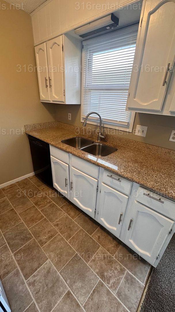 Apartment for rent at 6716 W Par Lane #4, Wichita, KS 67212