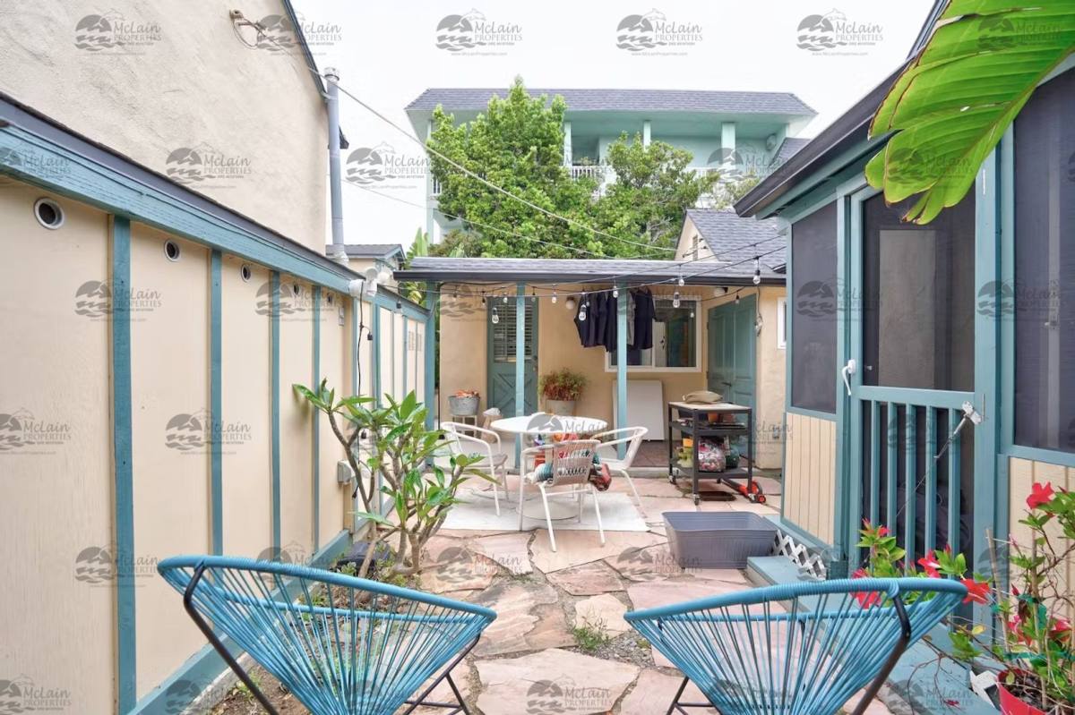 Apartment for rent at 752 3rd St, Encinitas, CA 92024