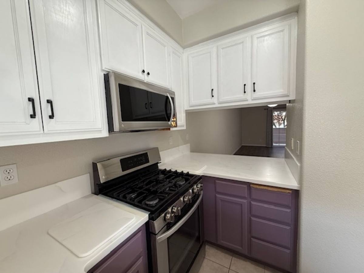Townhouse for rent at 9 Ashford Place, Martinez, CA 94553