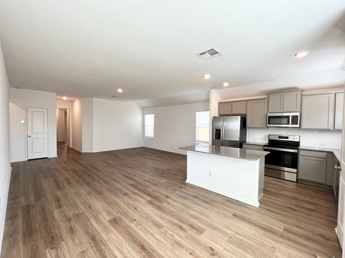 House for rent at 157 Perfect World Loop, Jarrell, TX 76537