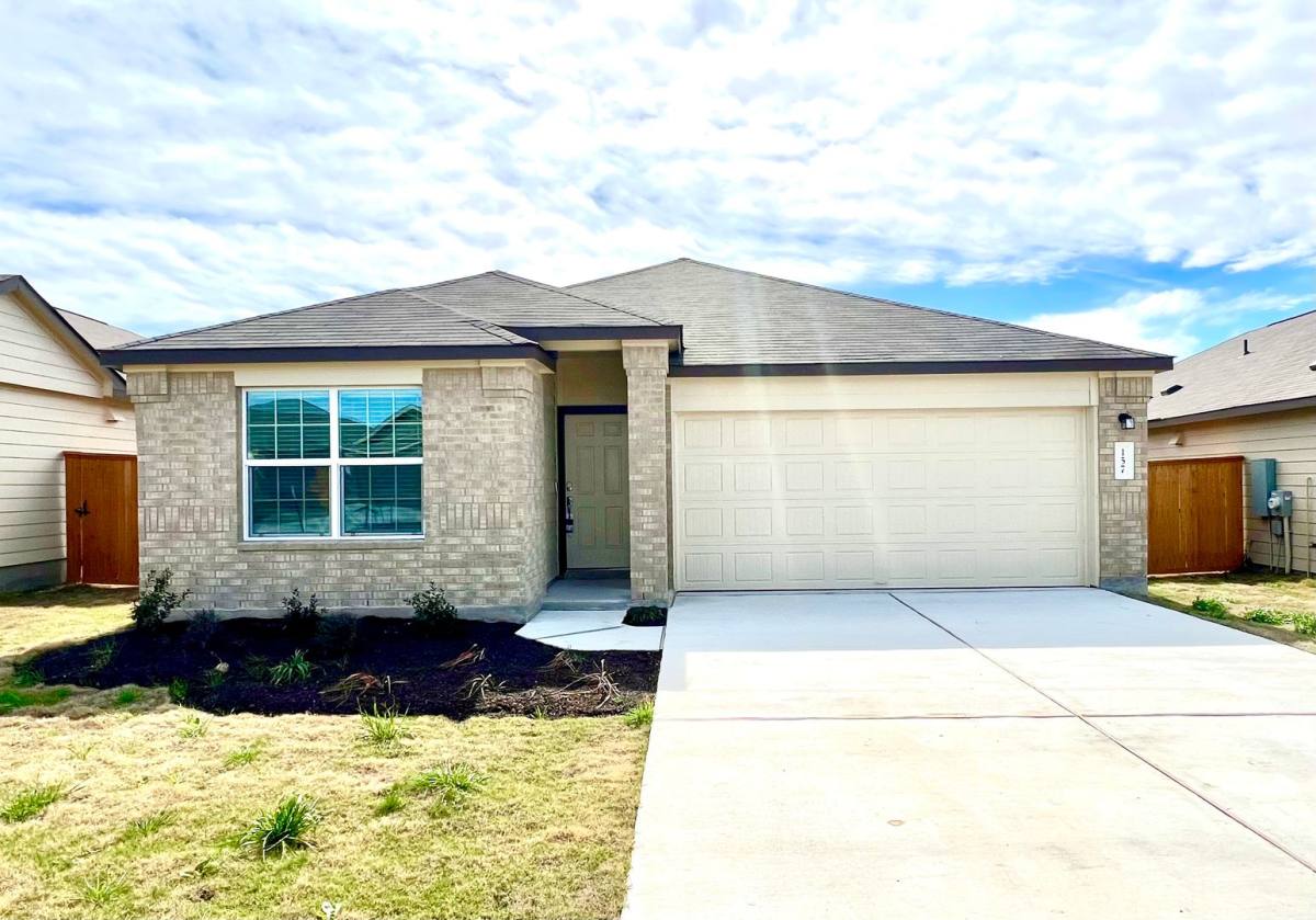 House for rent at 157 Perfect World Loop, Jarrell, TX 76537