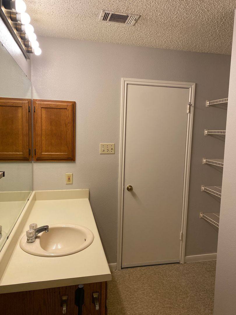 Apartment for rent at 6322 Queens Castle, San Antonio, TX 78218