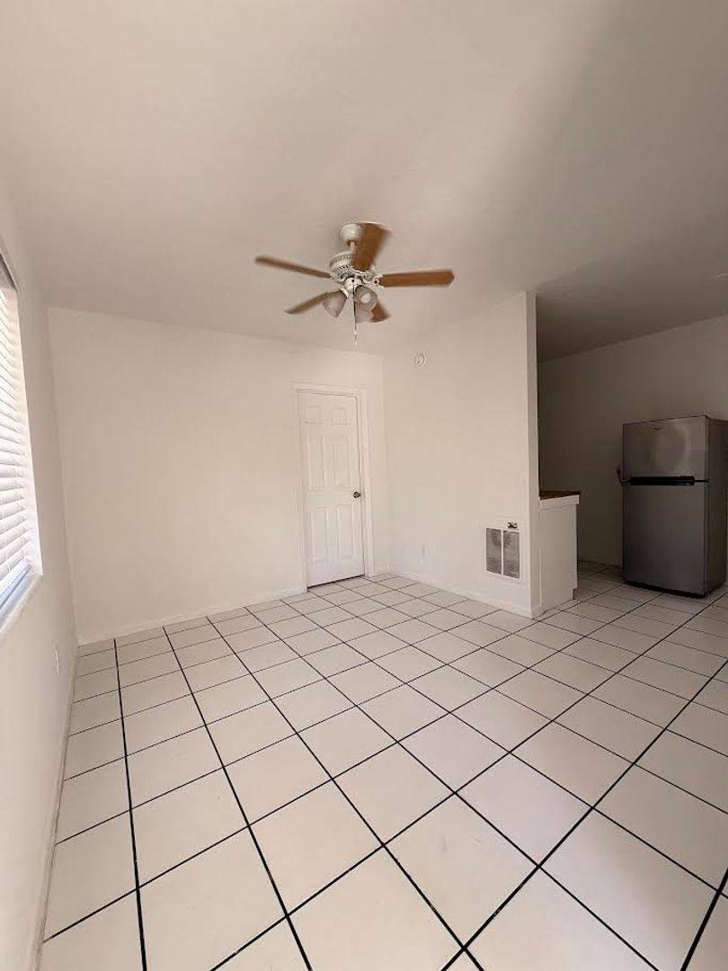Apartment for rent at 405 6th Ave S, Lake Worth Beach, FL 33460
