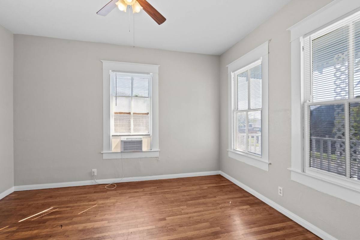 Apartment for rent at 4020 Ave O 1 #2, Galveston, TX 77550