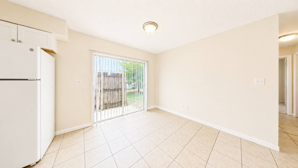 Apartment for rent at 206 S Galena Ave, Clermont, FL 34715