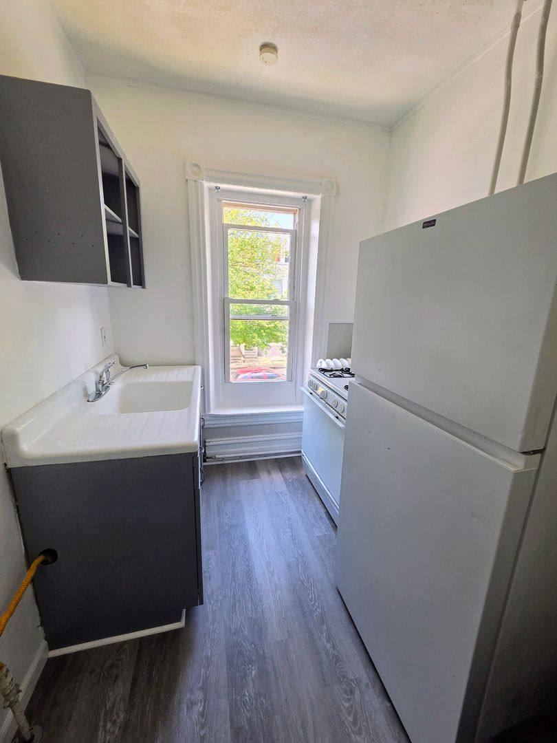 Apartment for rent at 625 N 6th St, Allentown, PA 18102
