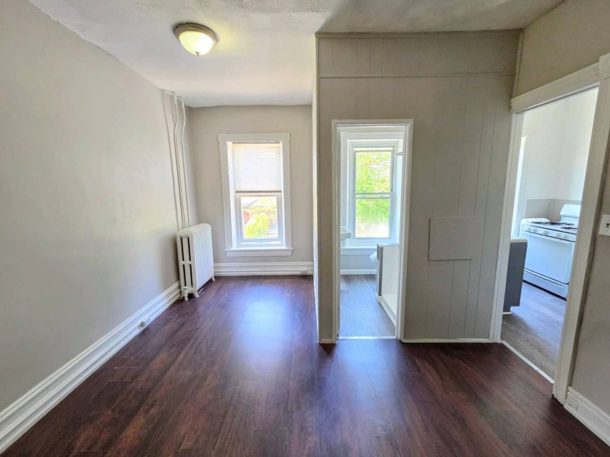 Apartment for rent at 625 N 6th St, Allentown, PA 18102
