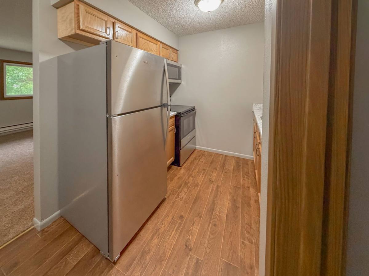 Apartment for rent at 408 E Dawn St, Le Grand, IA 50142