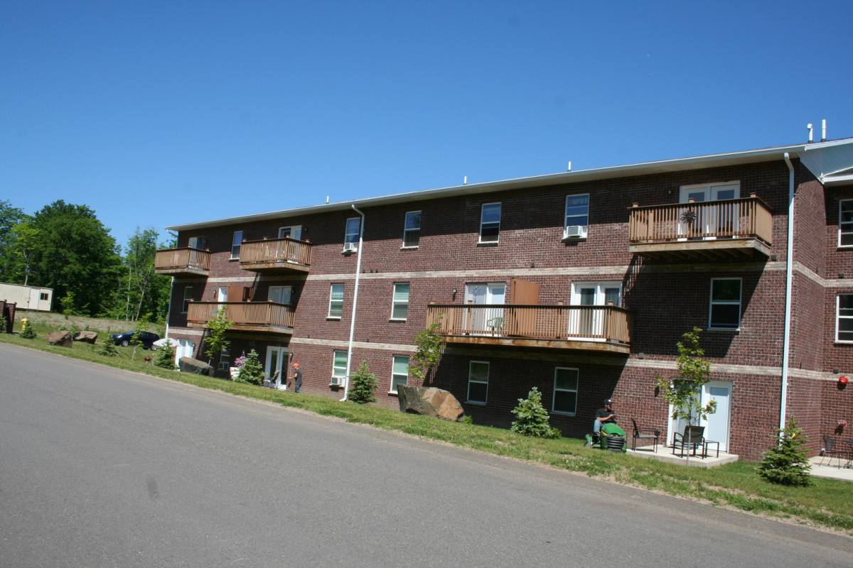 Townhouse for rent at 2722 Scenic Dr, Marquette, MI 49855