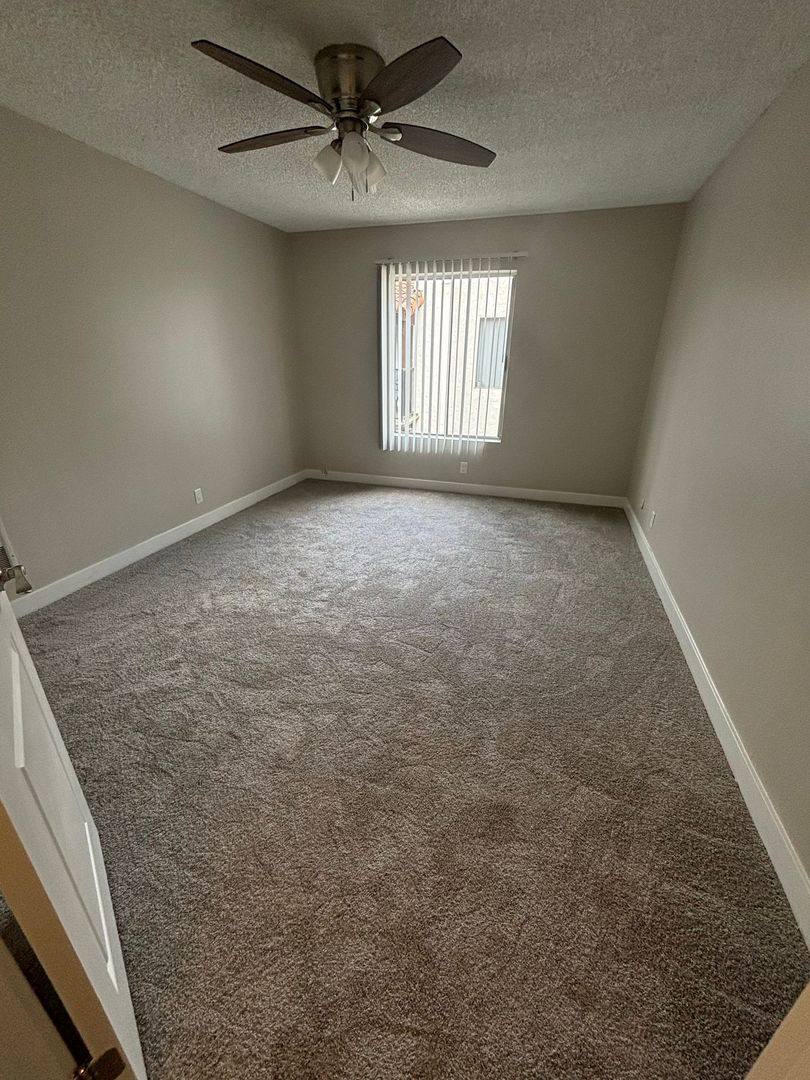 Apartment for rent at 1151 Walnut Ave, Tustin, CA 92780
