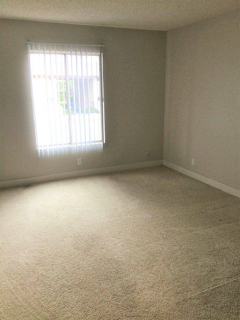 Apartment for rent at 1151 Walnut Ave, Tustin, CA 92780