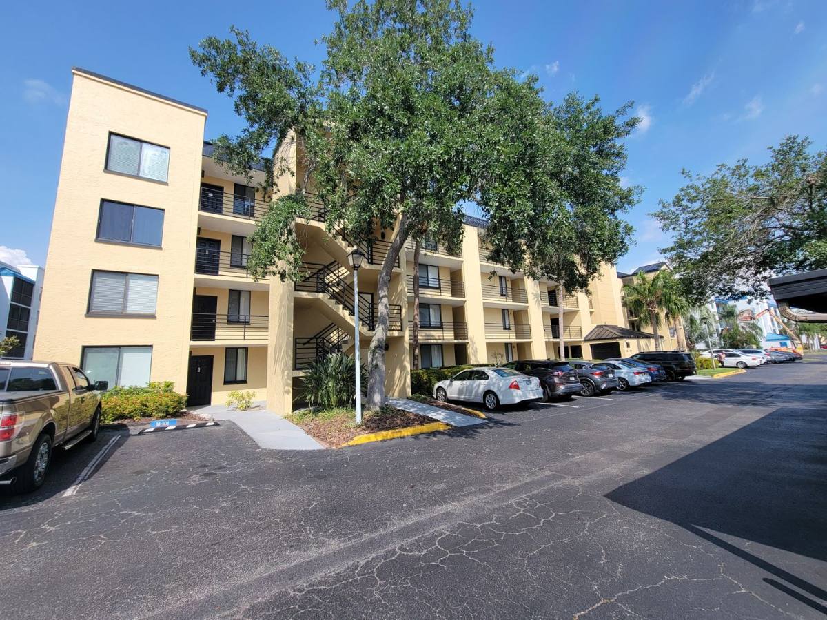 Condo for rent at 2424 W Tampa Bay Blvd #M-201, Tampa, FL 33607