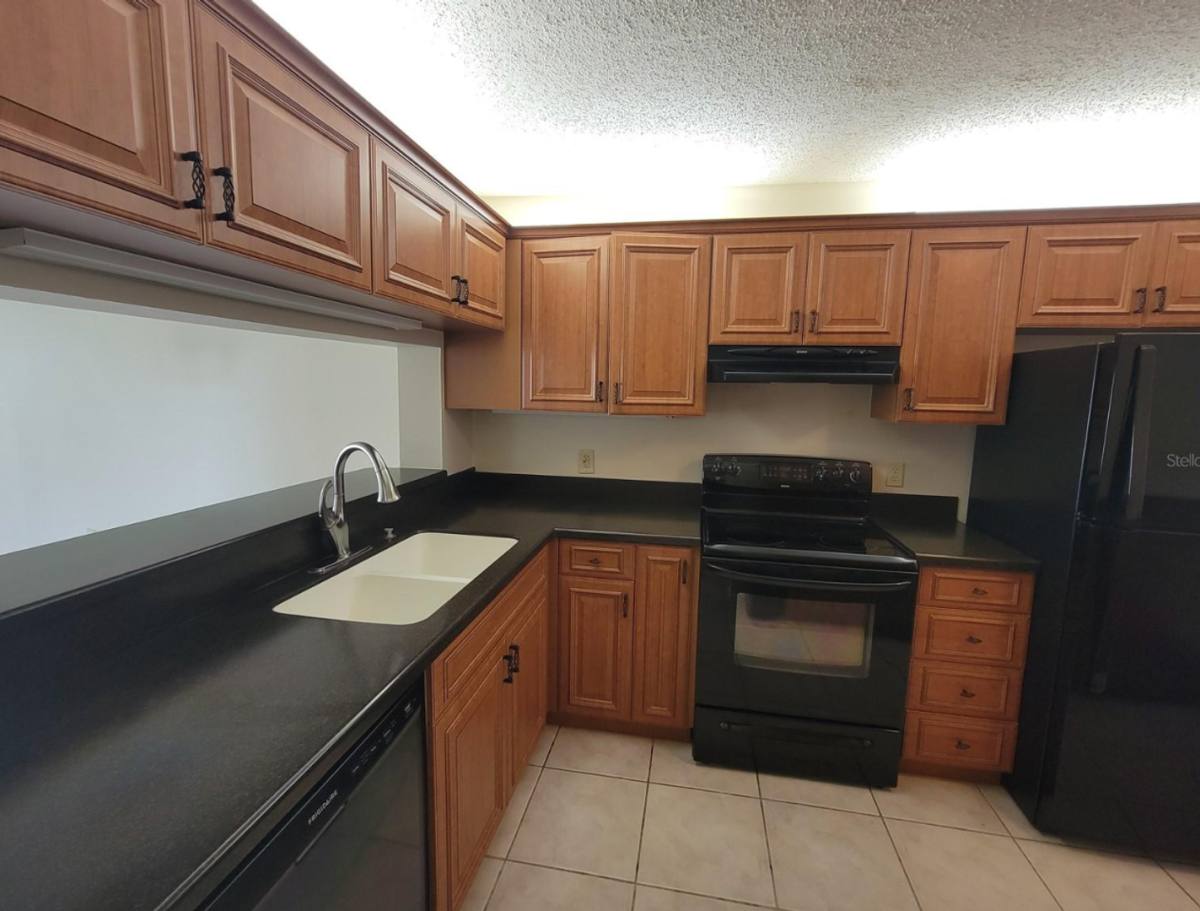 Condo for rent at 2424 W Tampa Bay Blvd #M-201, Tampa, FL 33607