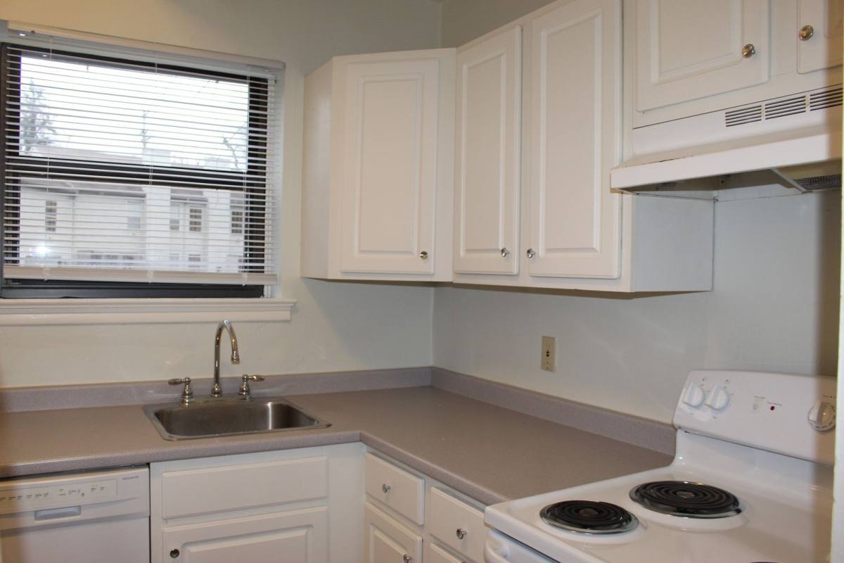 Apartment for rent at 119 Baywood Ave, Pittsburgh, PA 15228