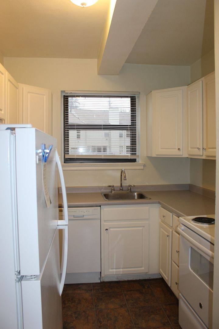 Apartment for rent at 119 Baywood Ave, Pittsburgh, PA 15228