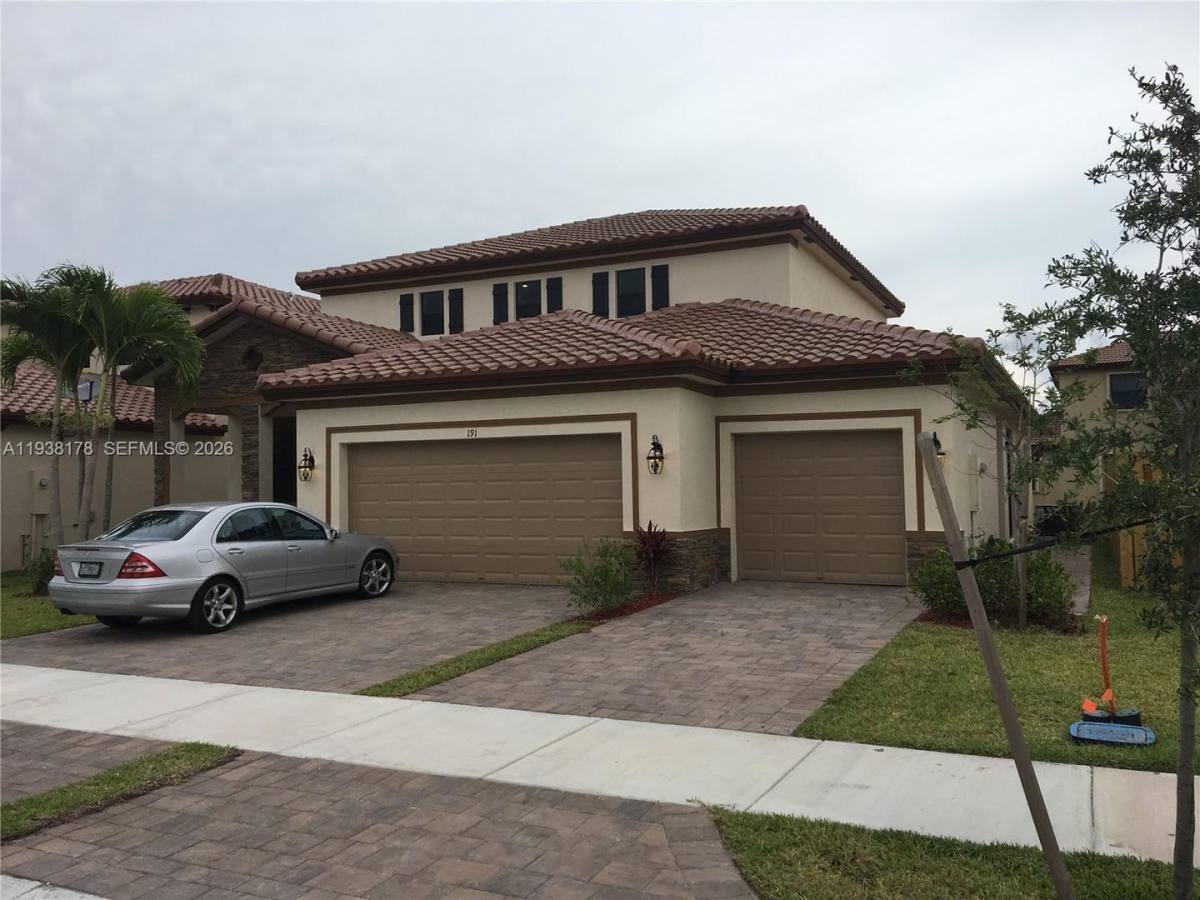 Apartment for rent at 191 SE 35th Ave, Homestead, FL 33033