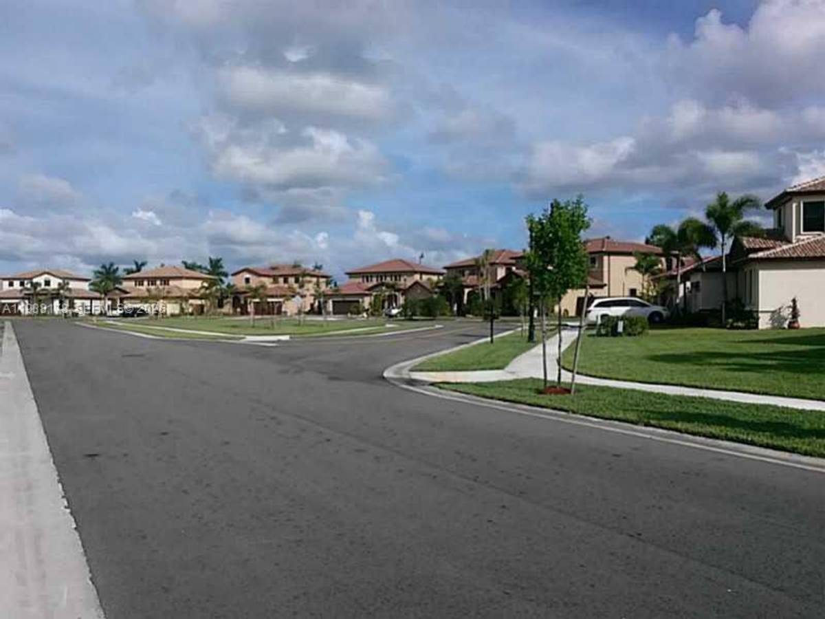 Apartment for rent at 191 SE 35th Ave, Homestead, FL 33033