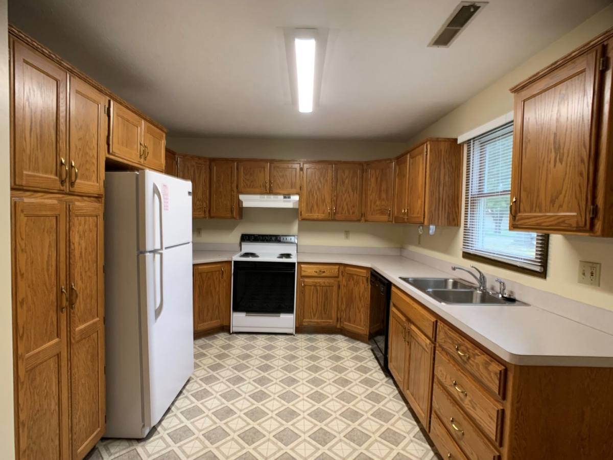 House for rent at 124 Harvey Dr, Manhattan, KS 66502