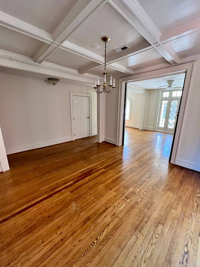 Apartment for rent at 2712 Hanover Ave, Richmond, VA 23220