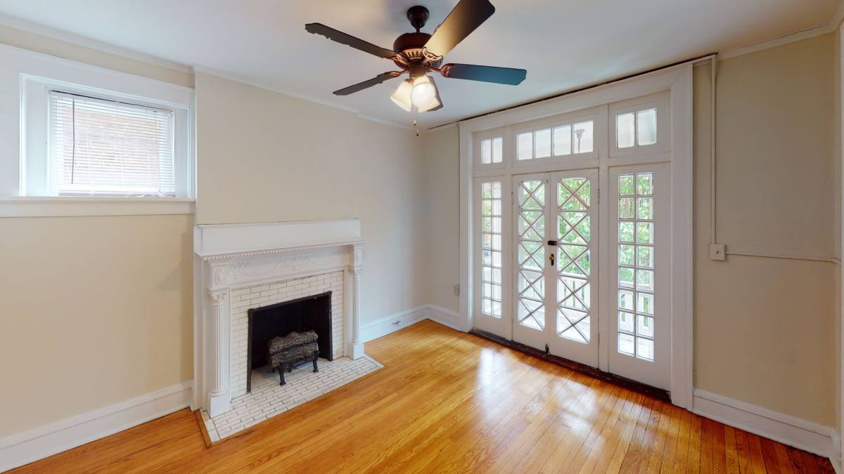 Apartment for rent at 2712 Hanover Ave, Richmond, VA 23220