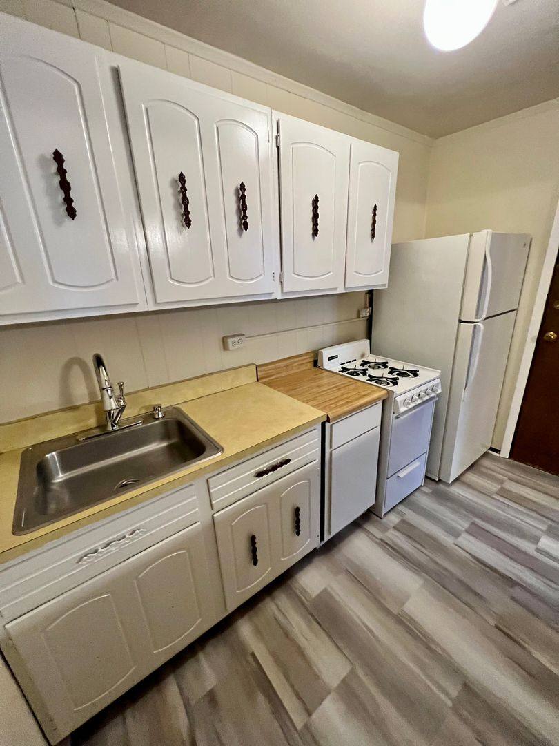 Apartment for rent at 3018 Patterson Ave, Richmond, VA 23221