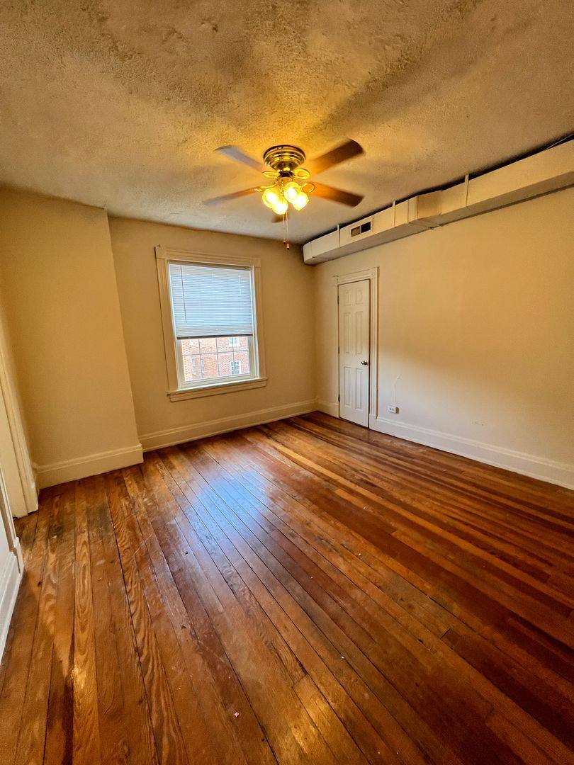 Apartment for rent at 3024 Stuart Ave, Richmond, VA 23221