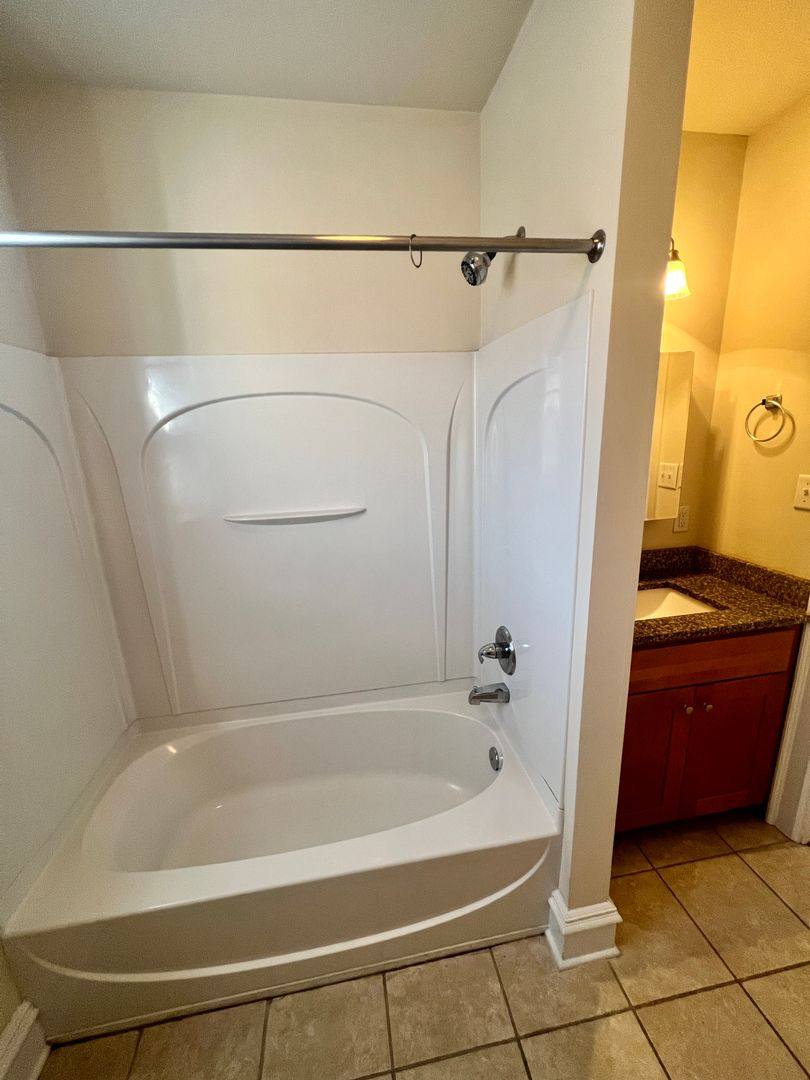 Apartment for rent at 3309 W Grace St, Richmond, VA 23221
