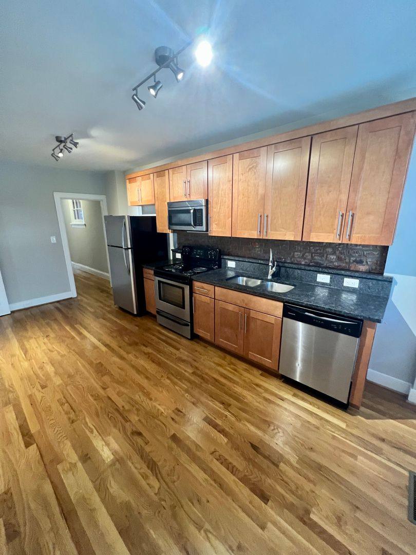 Apartment for rent at 3020 Park Ave, Richmond, VA 23221