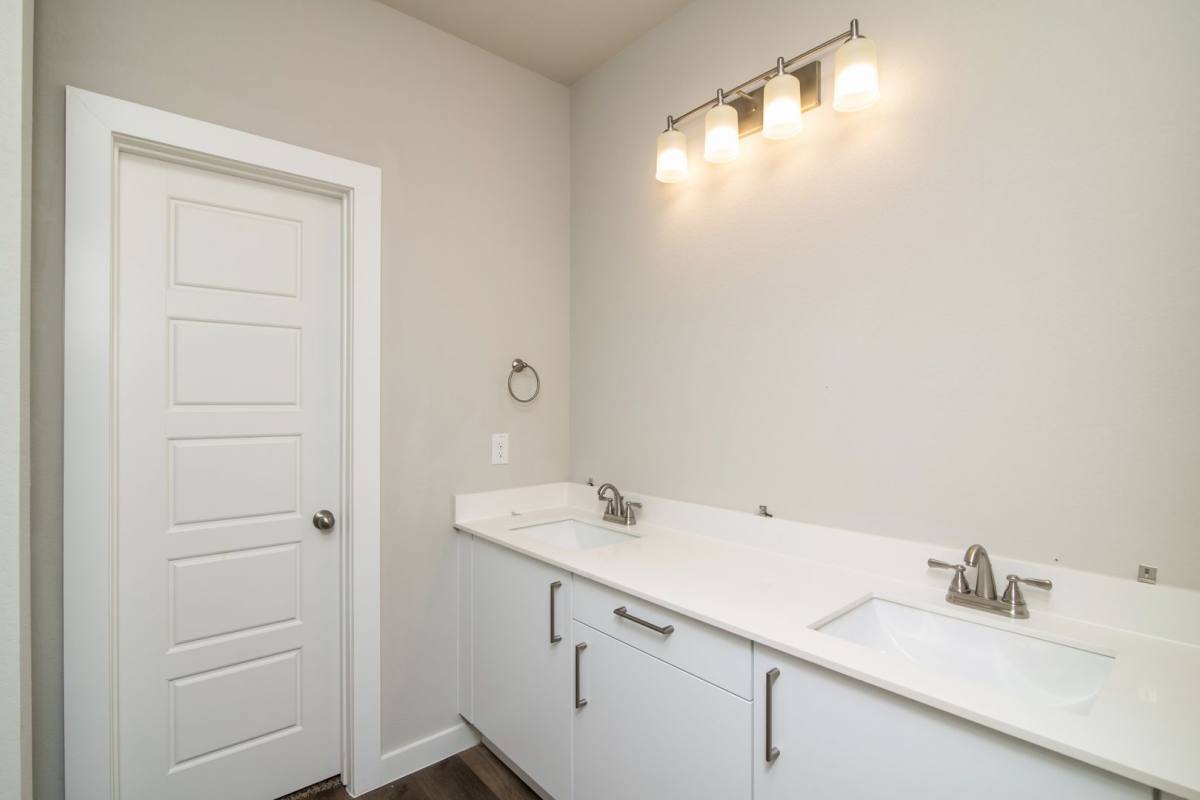 645 Fallow Dr, Venus, TX 76084 - Townhouse for Rent - Image 10