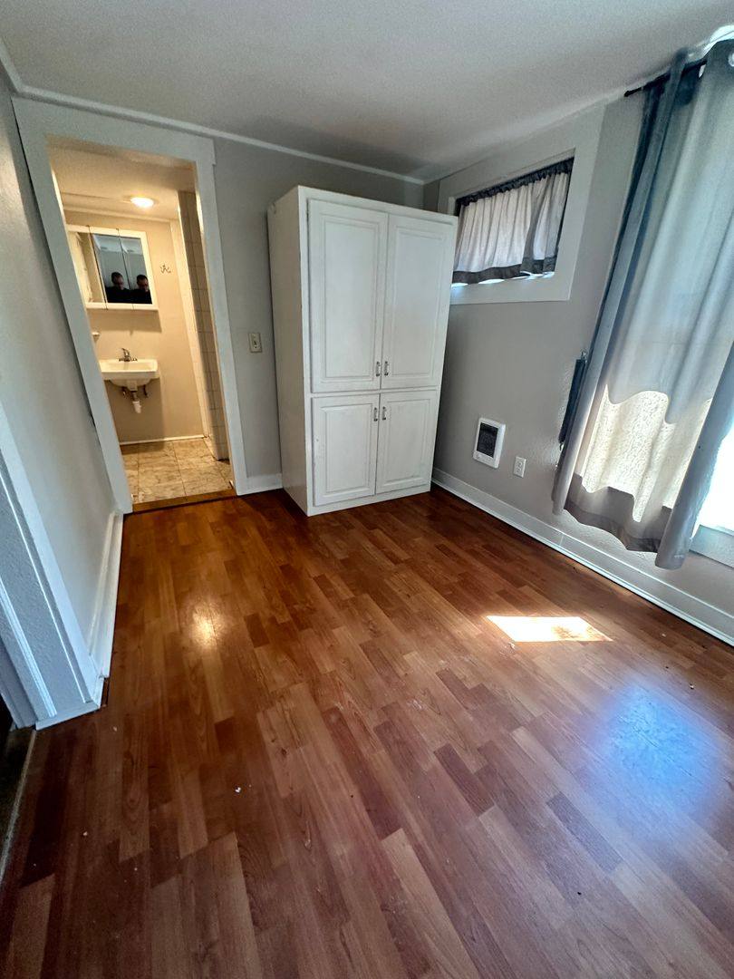 Apartment for rent at 306 W 6th Ave, Ellensburg, WA 98926