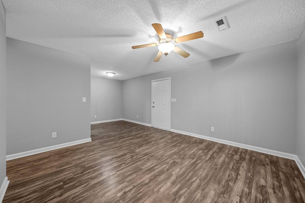 Apartment for rent at 1251 Parkway Place, Clarksville, TN 37042
