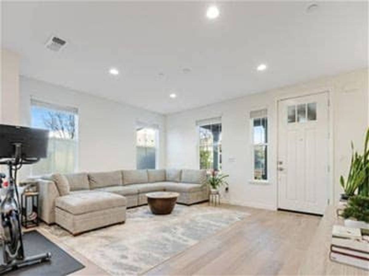 House for rent at 1747 Linden Lane, Santa Rosa, CA 95404