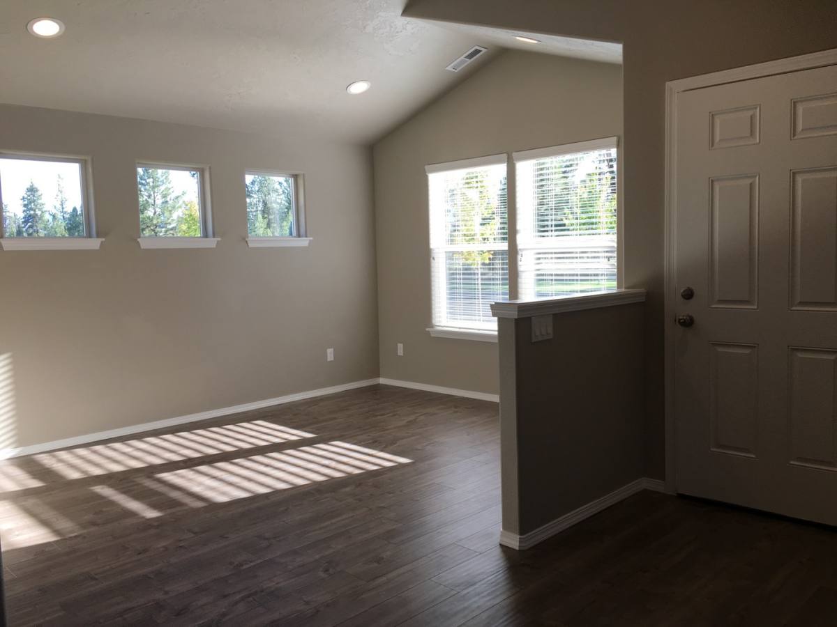 Townhouse for rent at 594 N Trinity Way, Sisters, OR 97759