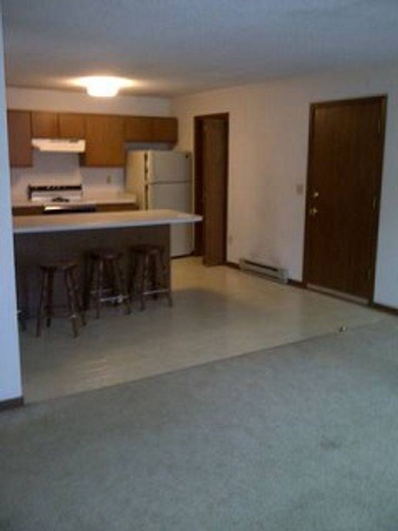 Apartment for rent at 1810 N 10th Ave, Wausau, WI 54401