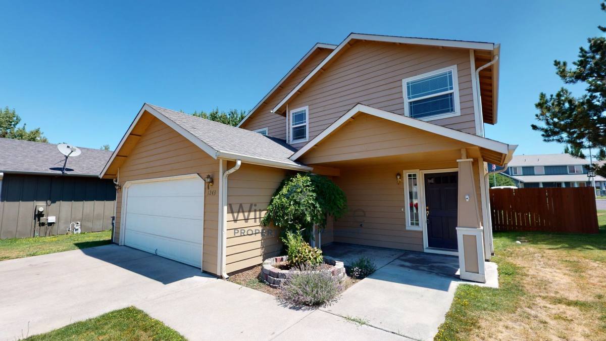House for rent at 1243 SE Newgate Dr, College Place, WA 99324