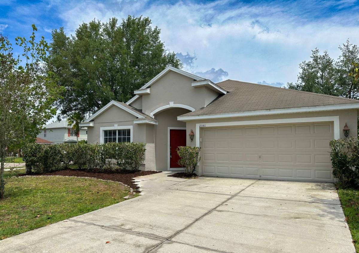 House for rent at 2351 Holly Pine Circle, Orlando, FL 32820