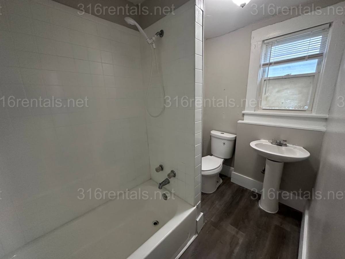 Apartment for rent at 201 N Clarence, Wichita, KS 67203