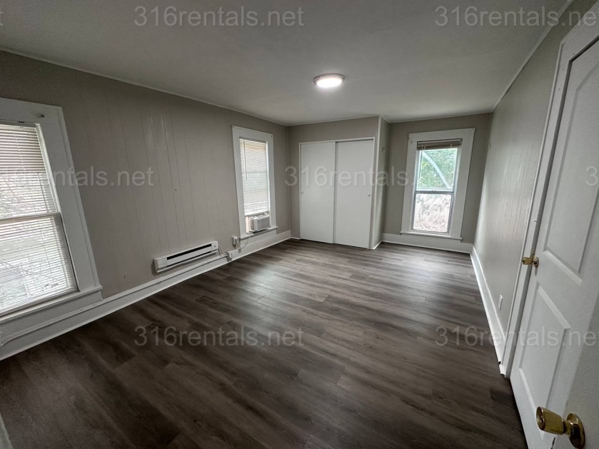 Apartment for rent at 201 N Clarence, Wichita, KS 67203
