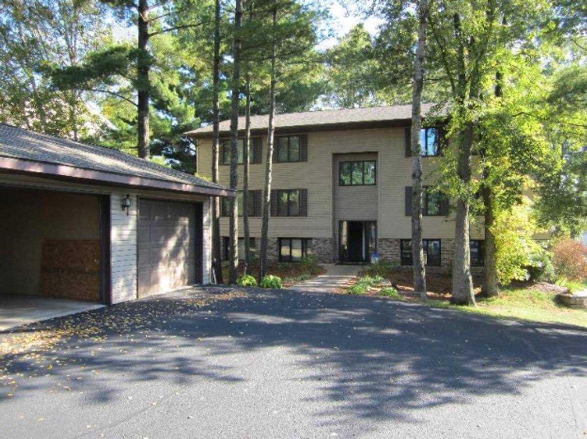 Apartment for rent at 653 Brooks Place, Wausau, WI 54401