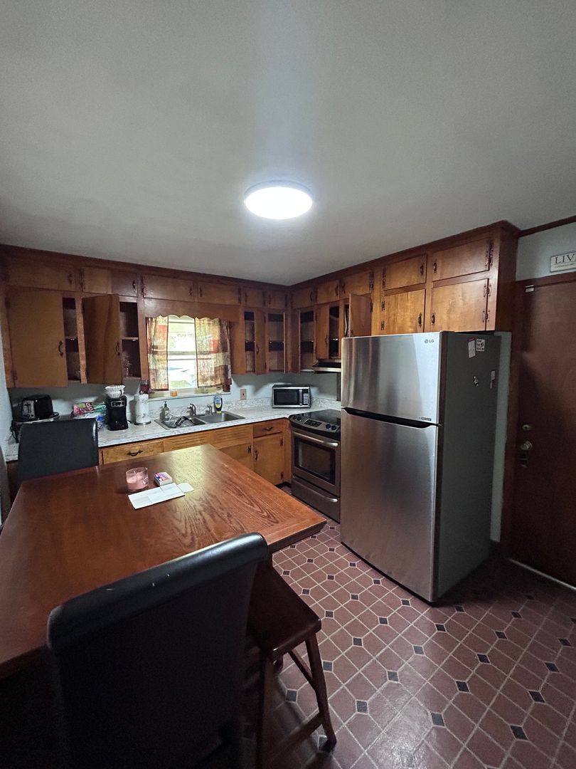 House for rent at 1706 Danenhower Rd, Pendleton, SC 29670
