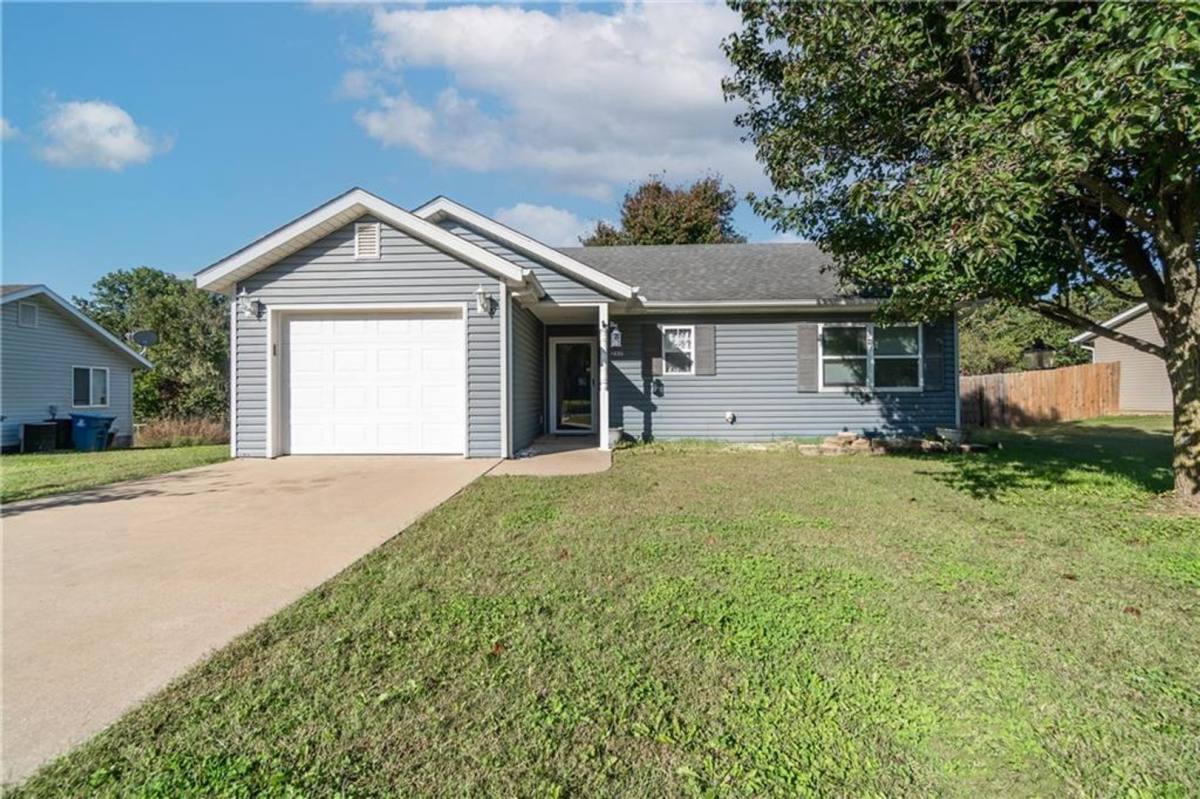 House for rent at 2551 Turner Way, Pea Ridge, AR 72751