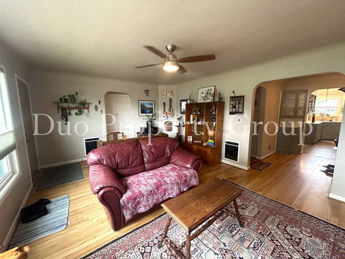 House for rent at 1390 M St, Springfield, OR 97477