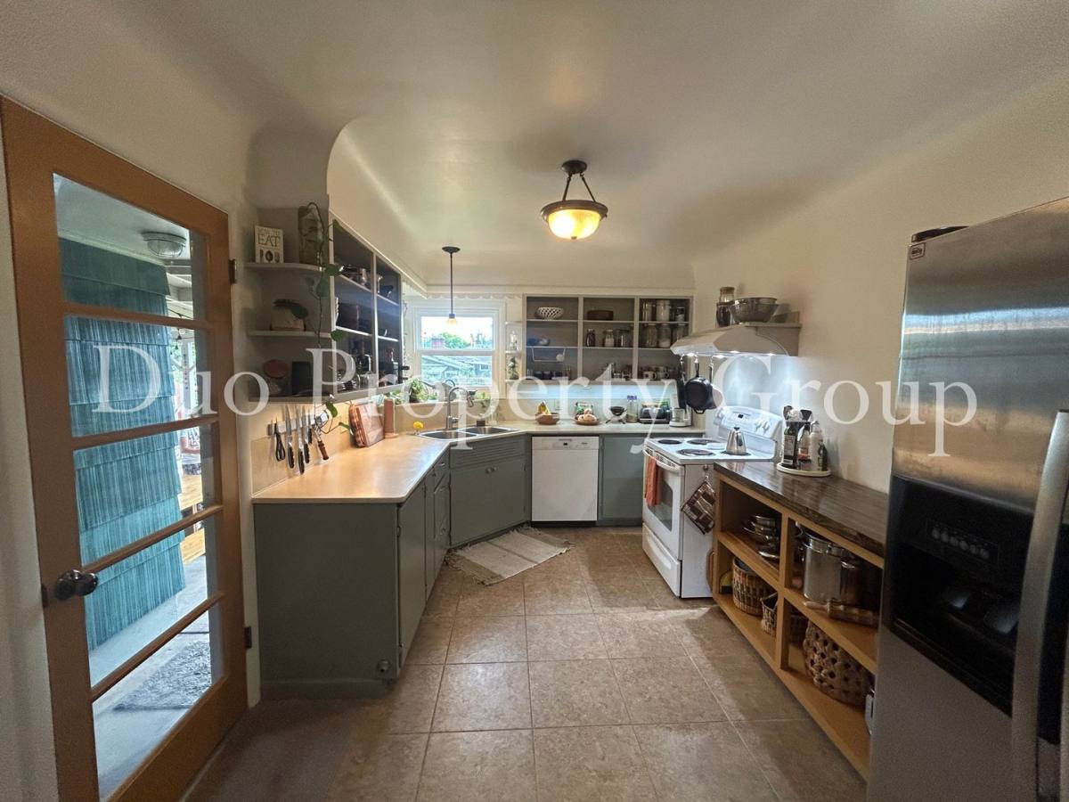 House for rent at 1390 M St, Springfield, OR 97477