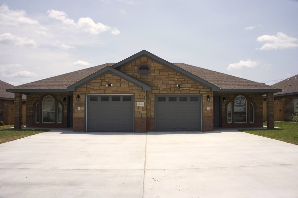 Townhouse for rent at 3102 B Lineage Loop, Killeen, TX 76549