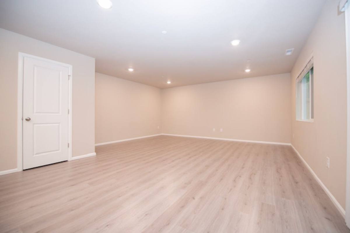 House for rent at 1118 Swan Loop, Dupont, WA 98327