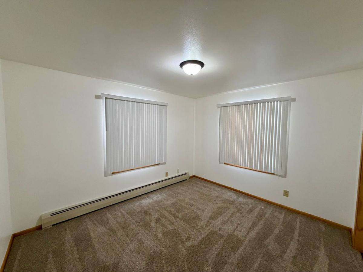 Apartment for rent at 1120 Sunset Blvd, Stevens Point, WI 54481