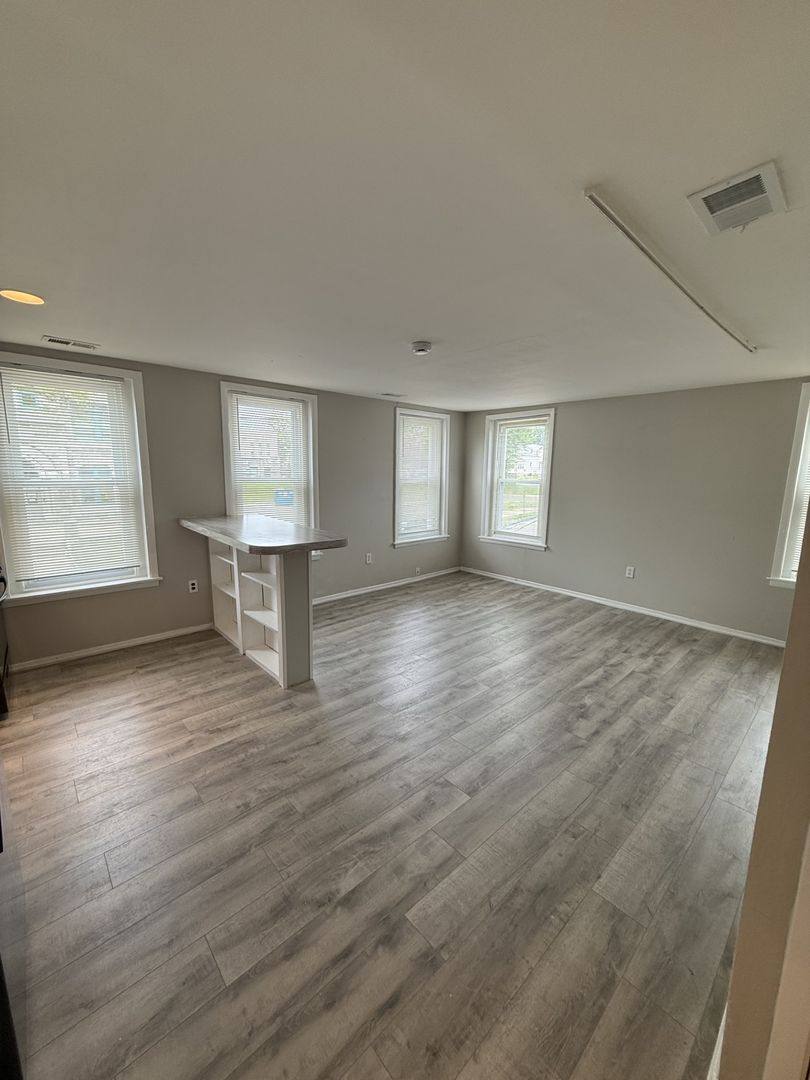 Apartment for rent at 336 W 8th St, Chester, PA 19013
