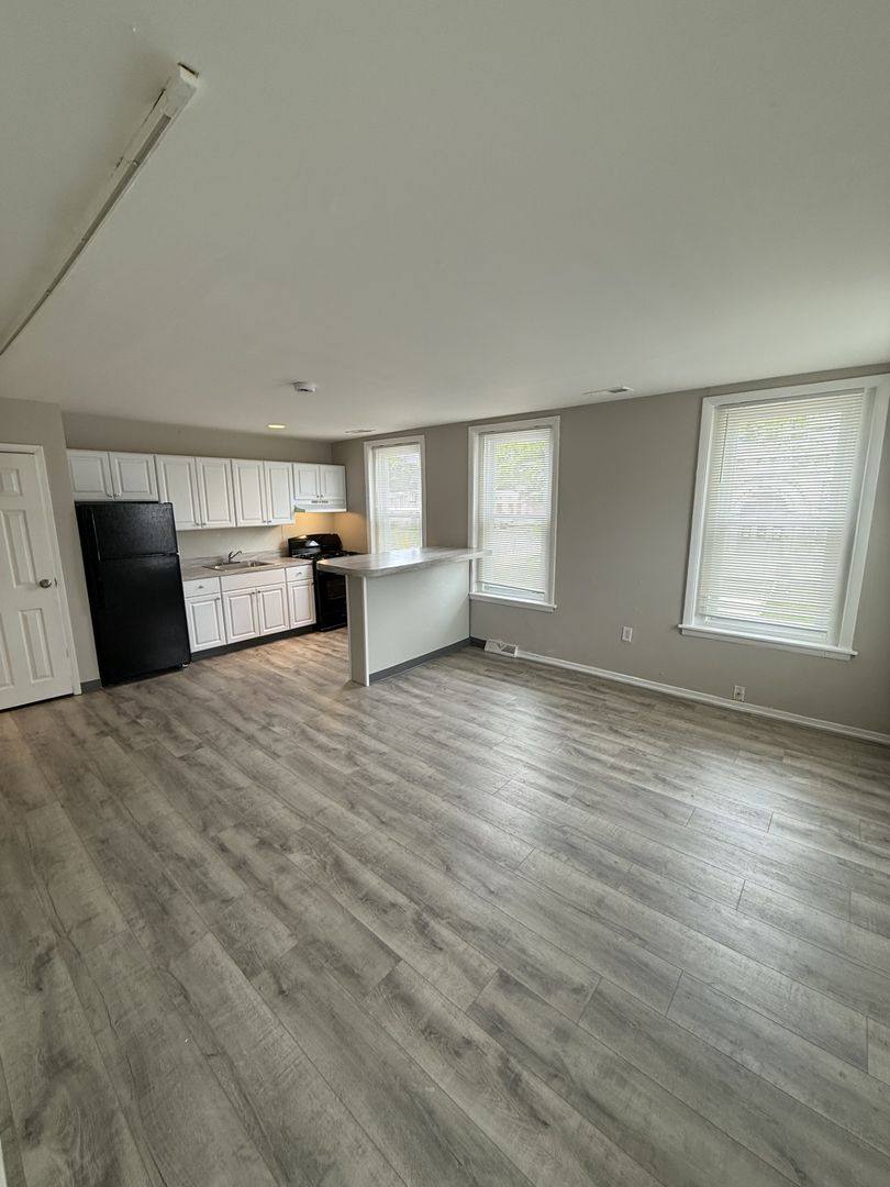 Apartment for rent at 336 W 8th St, Chester, PA 19013