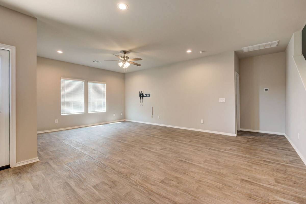House for rent at 10516 NW 24th St, Yukon, OK 73099